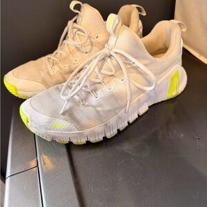 Nike White Metcon 6 - fair